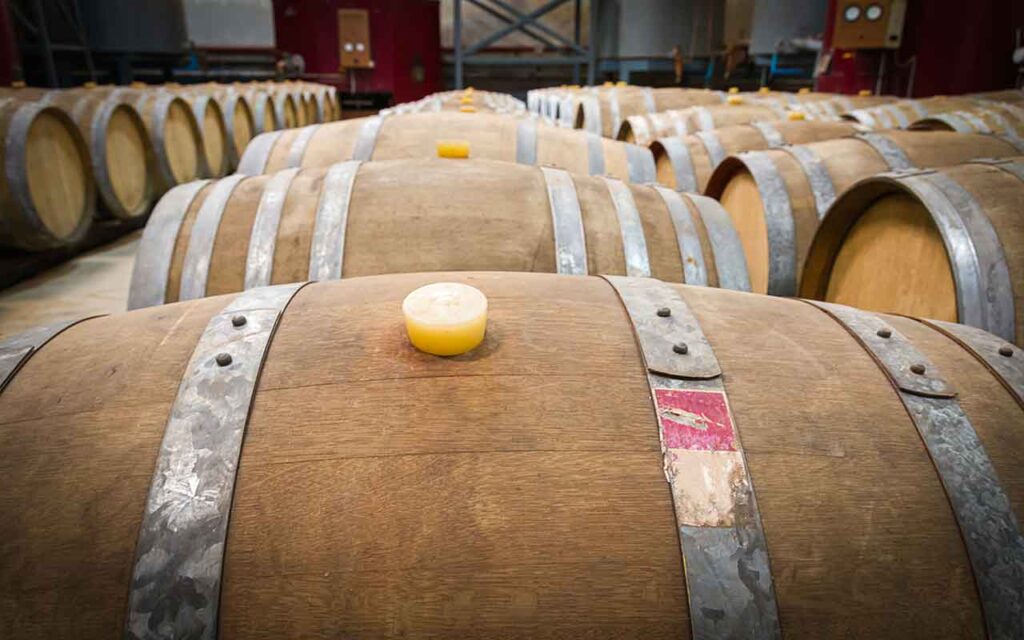 Les-Barriques-’Élevage-du-Vin